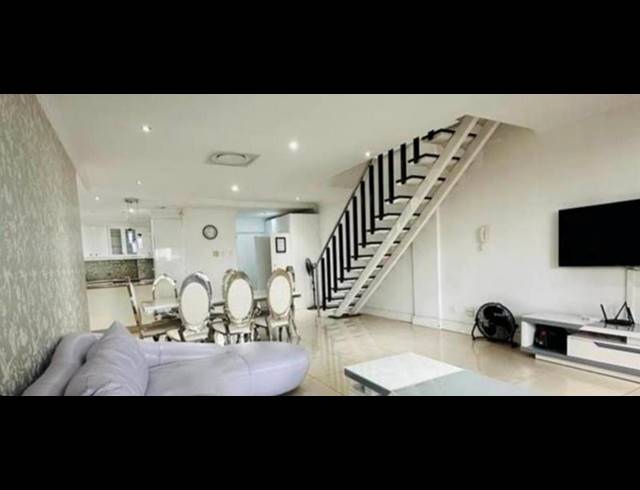 5 BEDROOM PROPERTY TO RENT IN UMHLANGA RIDGE